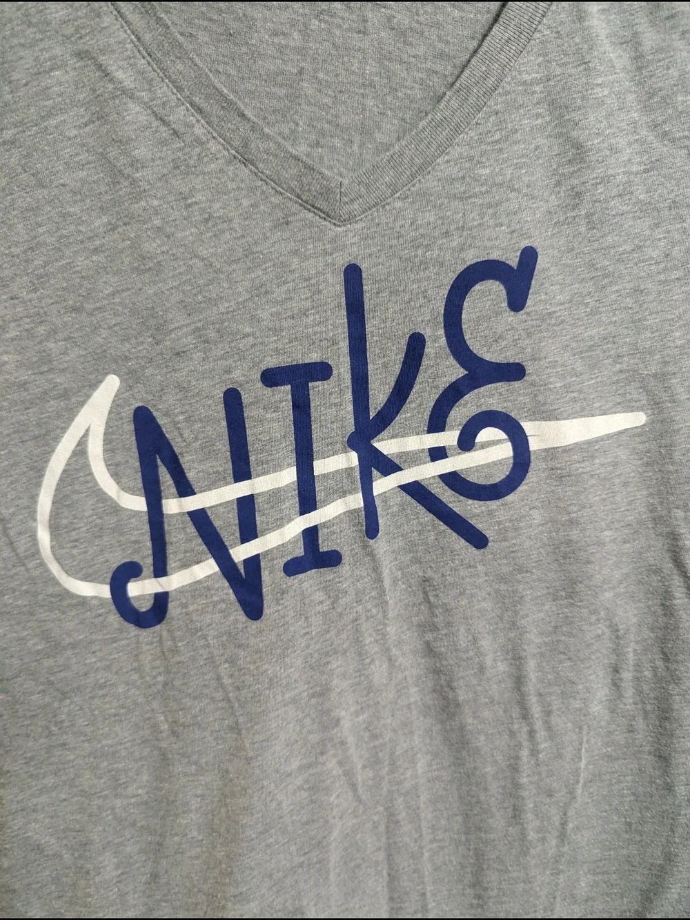 Nike Women's V-Neck Tee Shirt Sz Medium Gray Navy White Logo Short Sleeve